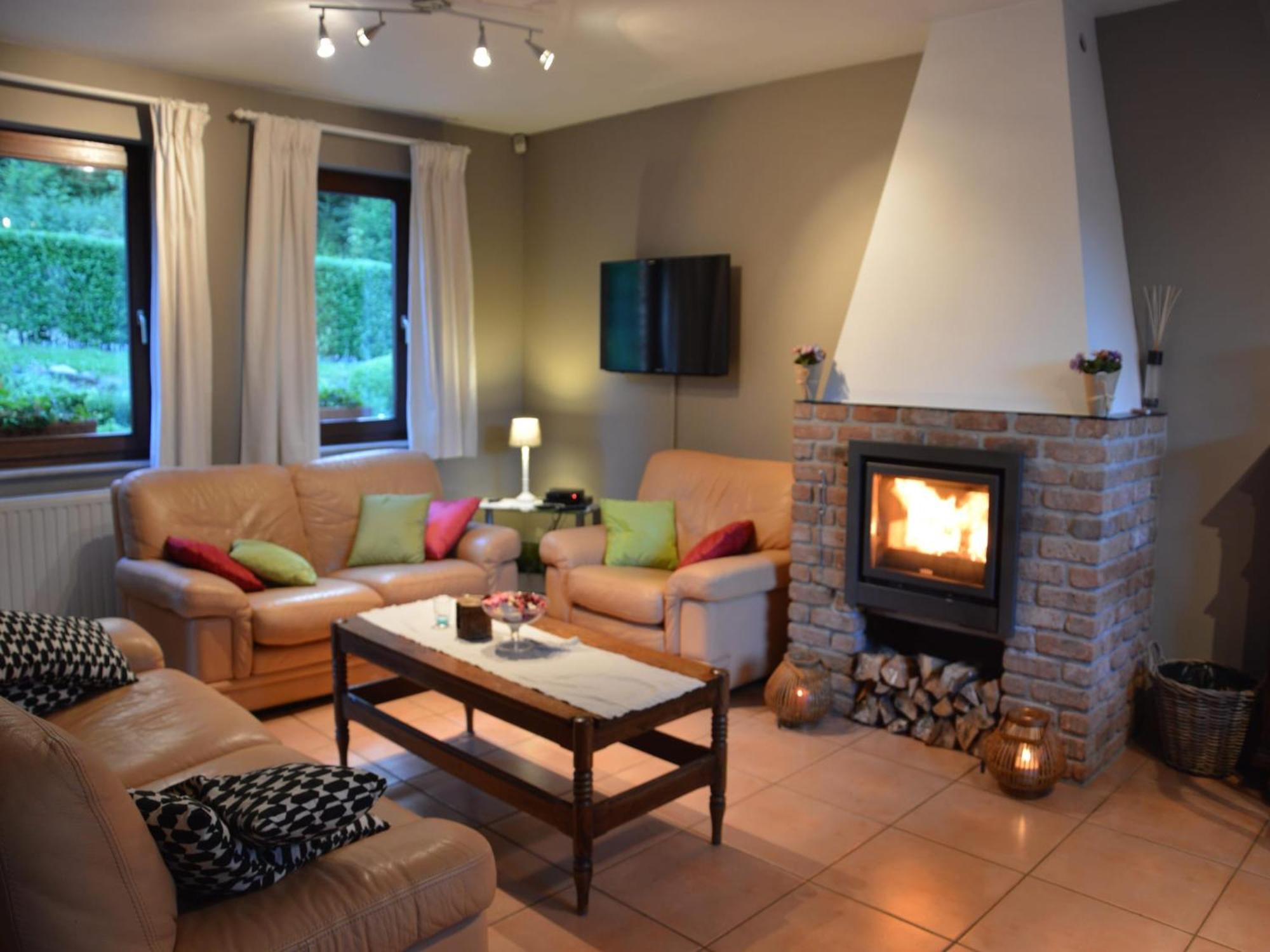 Modern Holiday Home In Stavelot With Fireplace Esterno foto